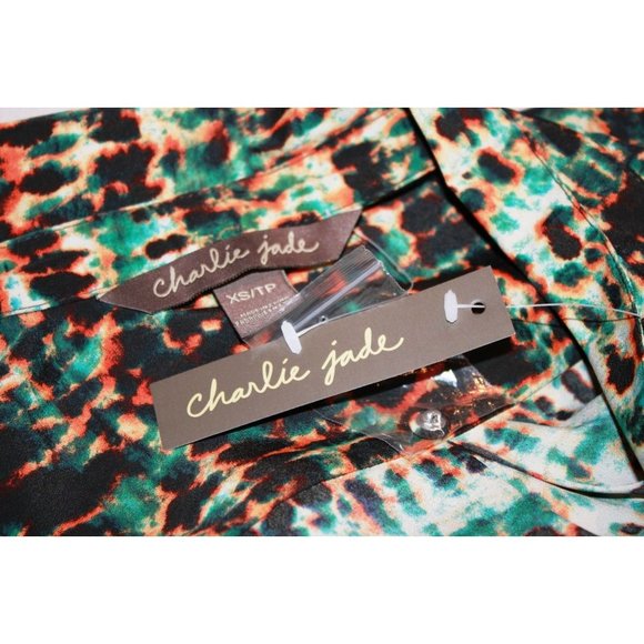 CHARLIE JADE Button Detail BLOUSE Flap Pockets PRINT TOP Shirt XS - Picture 3 of 3